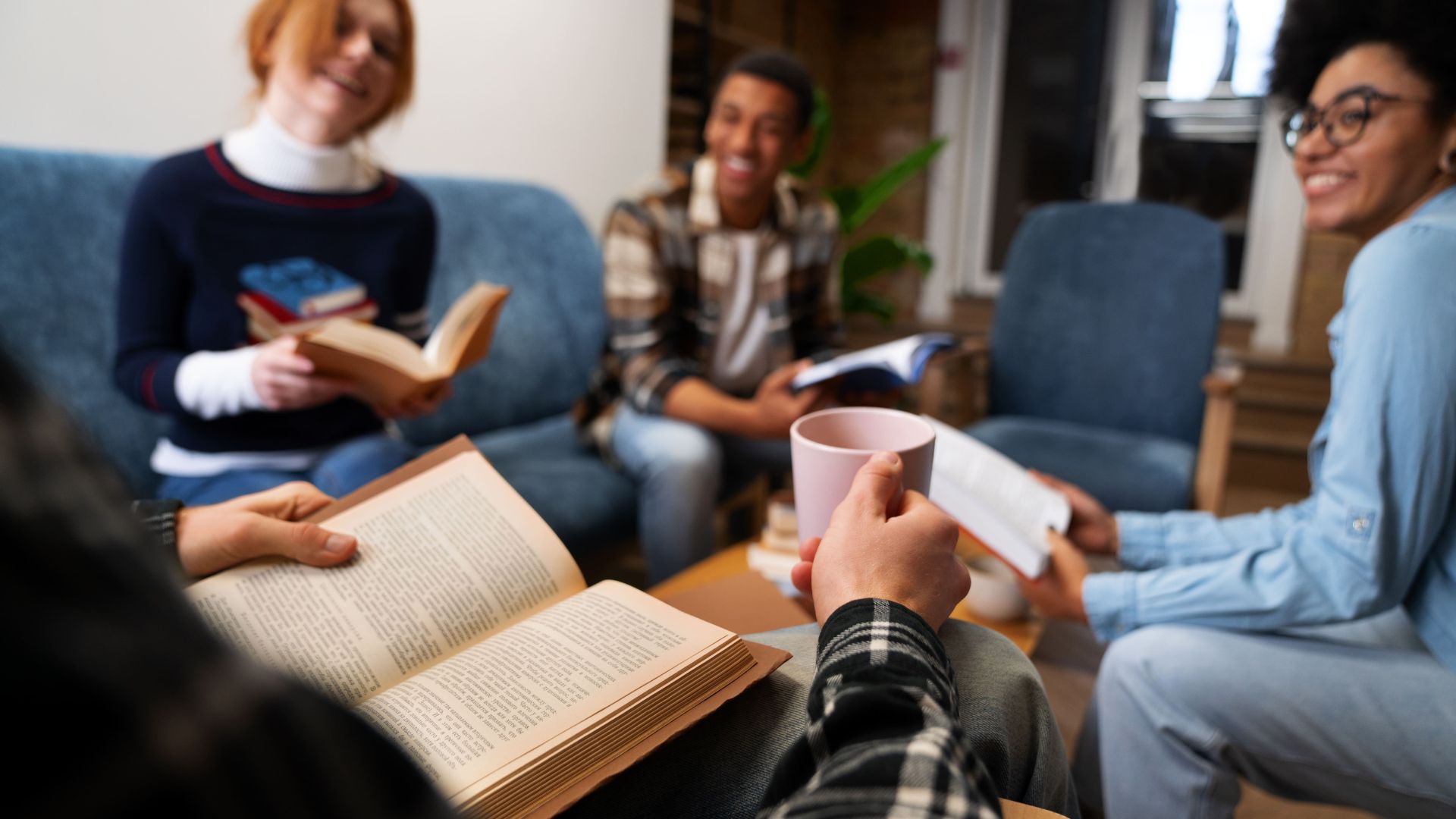 Projeto de Extensão da UFPB, Clube de Leitura "Narradoras do Tempo" começa neste sábado (16) na Livraria A União Projeto de Extensão da UFPB, Clube de Leitura "Narradoras do Tempo" começa neste sábado (16) na Livraria A União